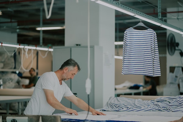 A Guide To Right Clothes Manufacturing Company